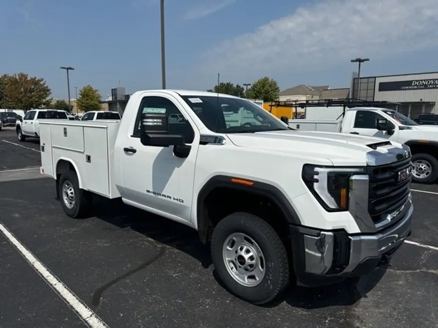 2024 Gmc Sierra 2500 HD Pro photo 1