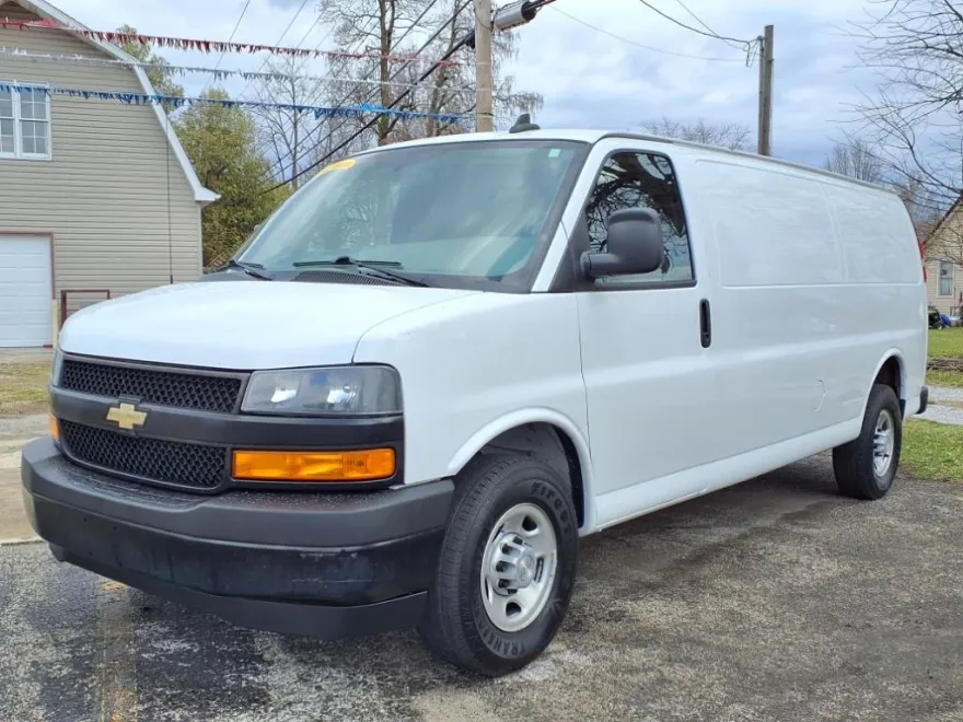 2019 Chevrolet Express Cargo 3500 photo 1