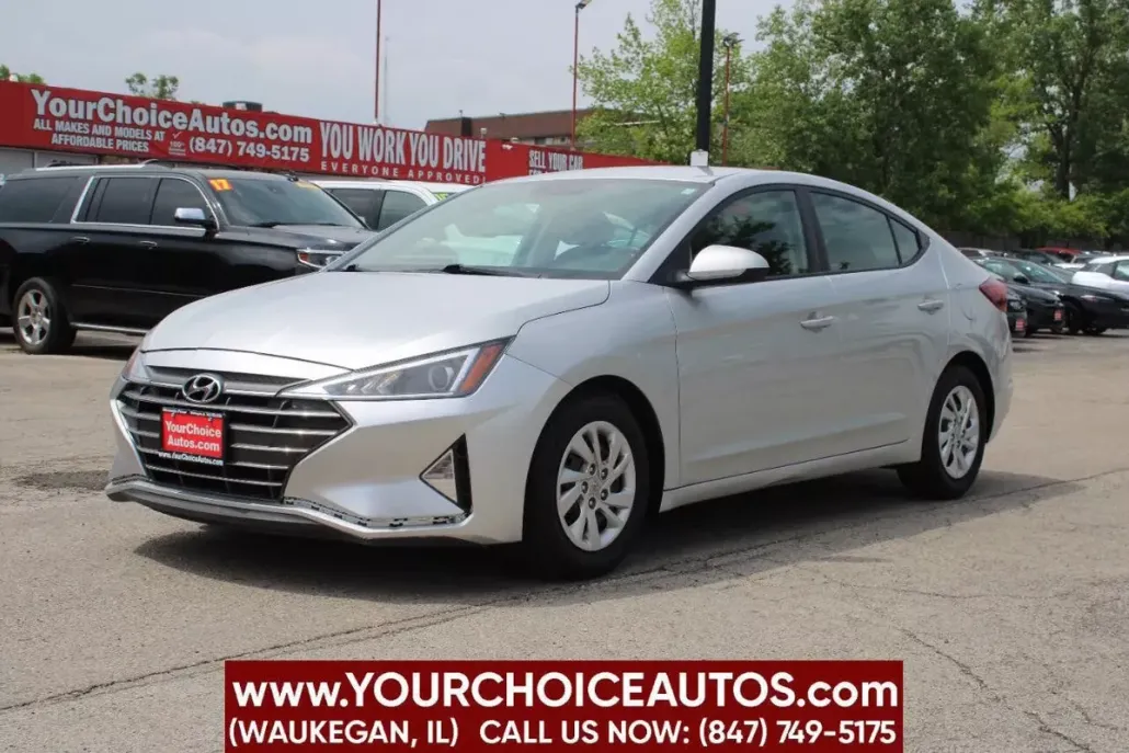 2019 Hyundai Elantra SE photo 1