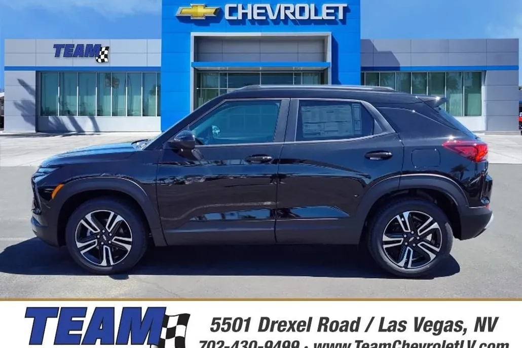 2026 Chevrolet Trailblazer LT photo 1