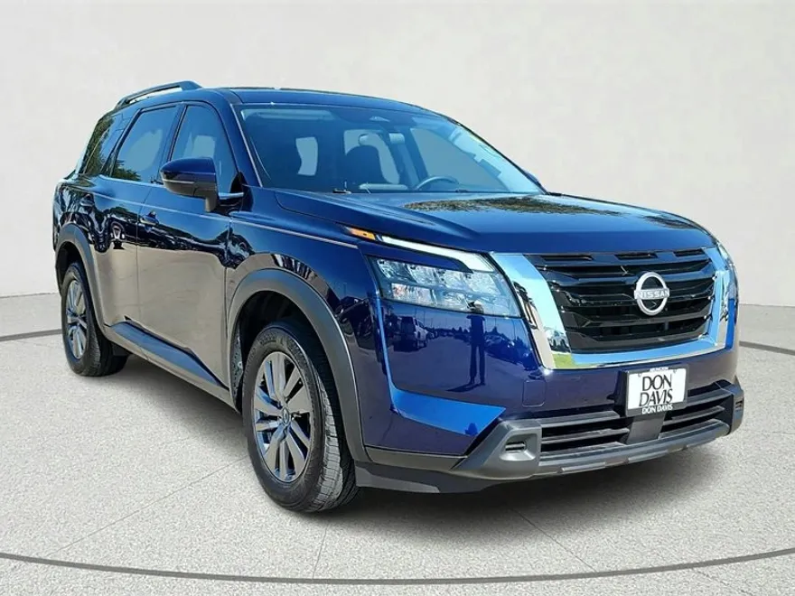 2025 Nissan Pathfinder SV photo 1