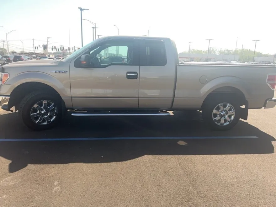2013 Ford F-150 XLT photo 1
