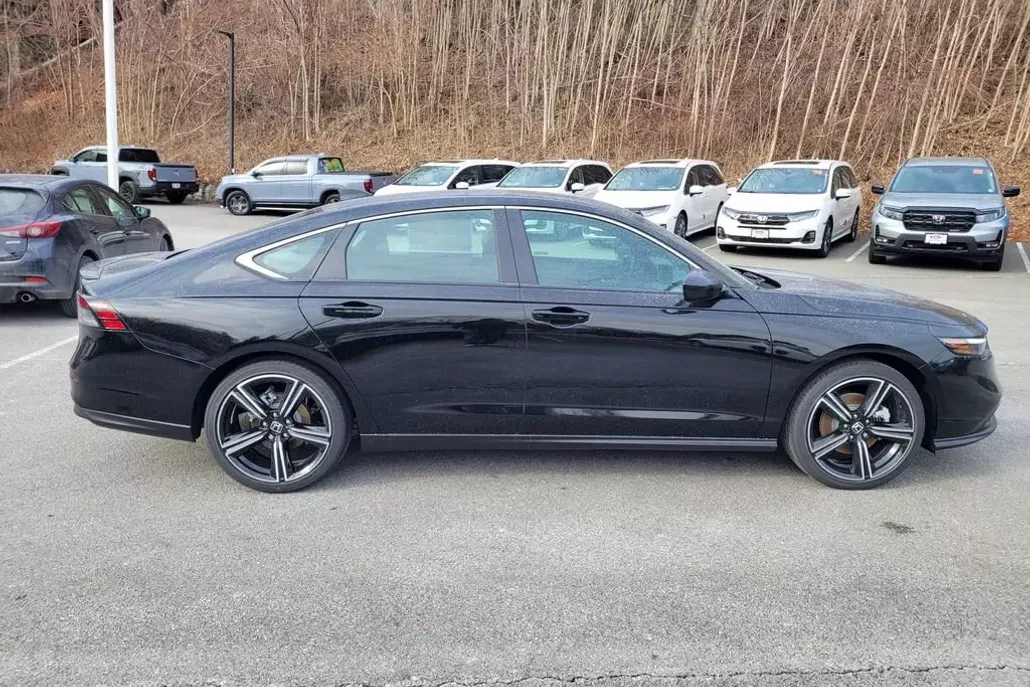 2025 Honda Accord Hybrid Sport photo 1