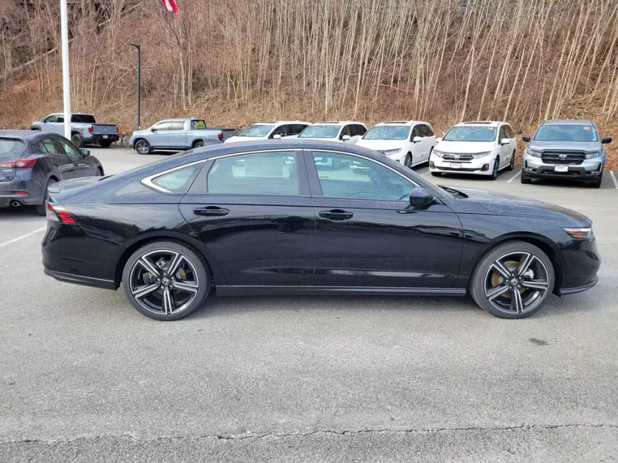 2025 Honda Accord Hybrid Sport photo 1