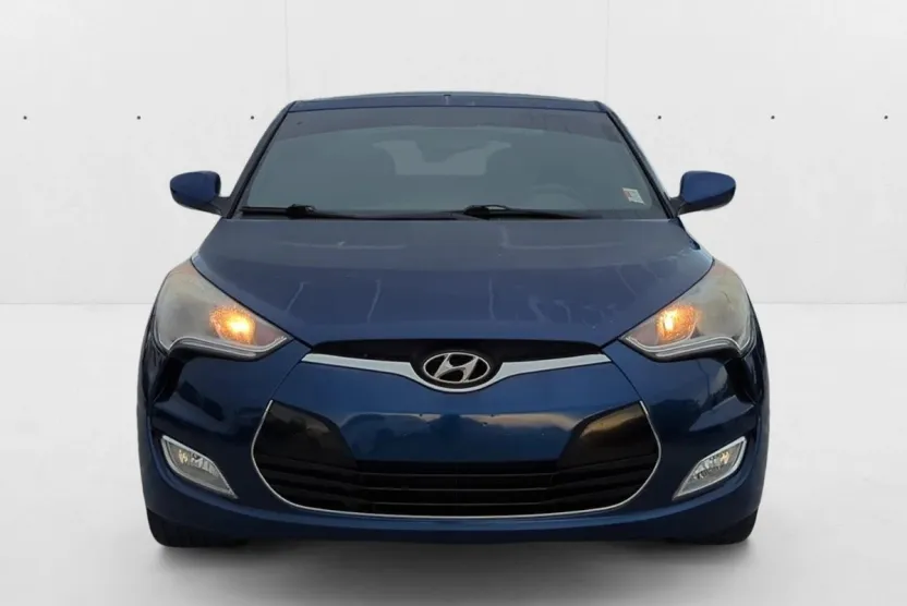 2017 Hyundai Veloster Value Edition photo 1