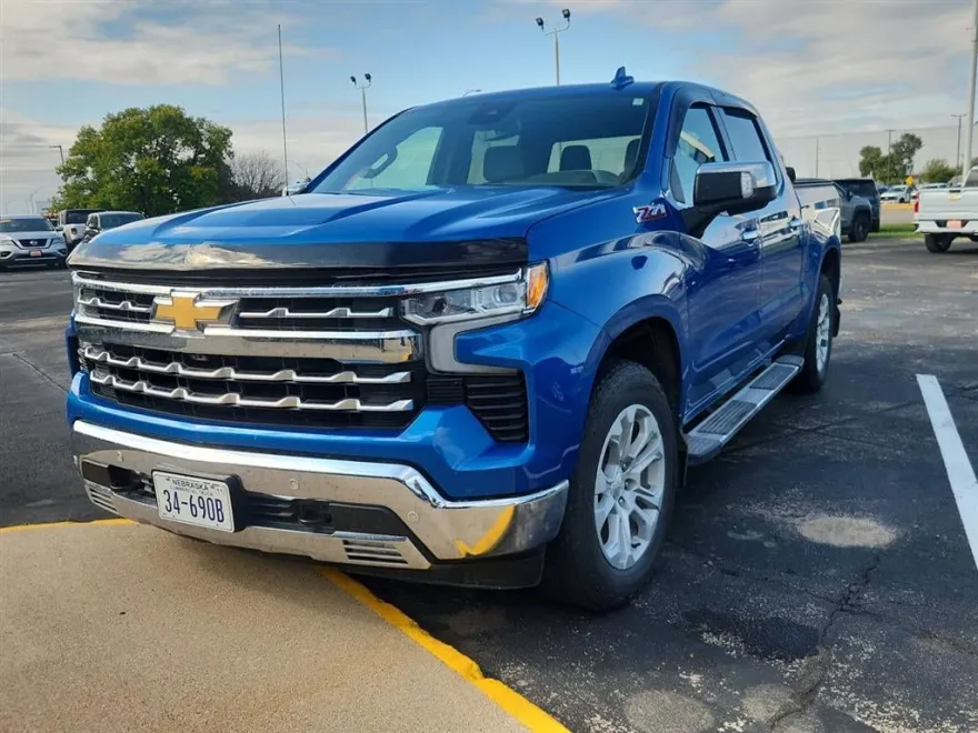 2022 Chevrolet Silverado 1500 LTZ photo 1