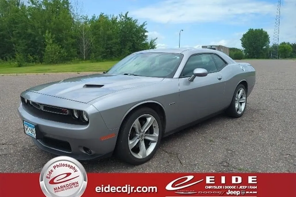 2018 Dodge Challenger R/T photo 1