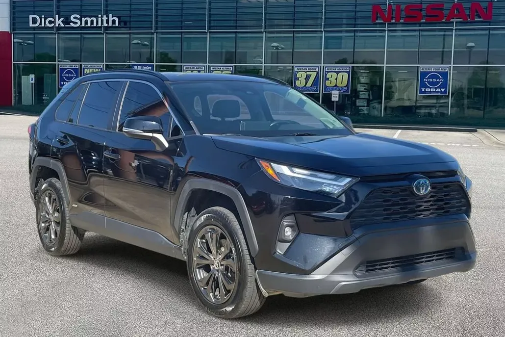 2022 Toyota RAV4 Hybrid XLE Premium photo 1