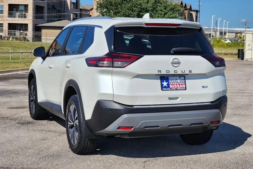 2023 Nissan Rogue SV photo 1