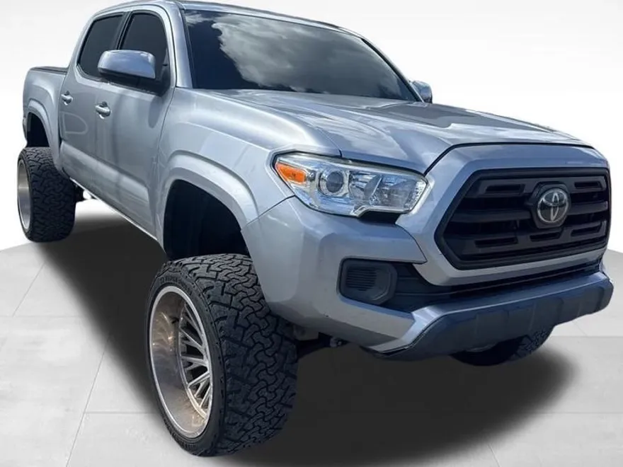 2019 Toyota Tacoma SR5 photo 1