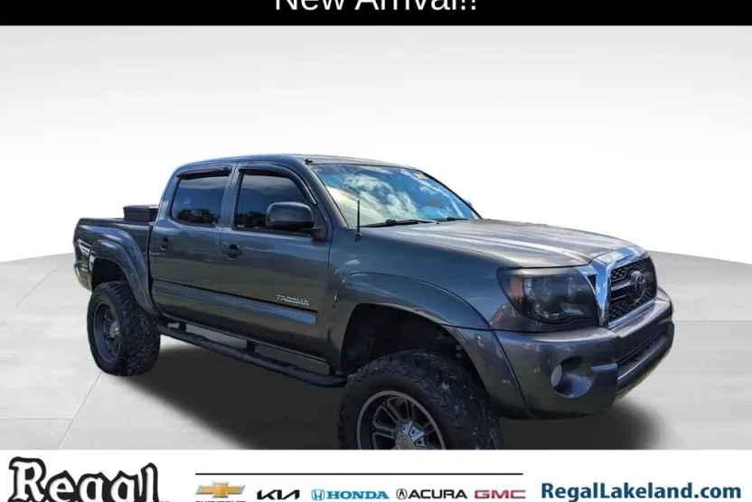 2011 Toyota Tacoma Base V6 photo 1