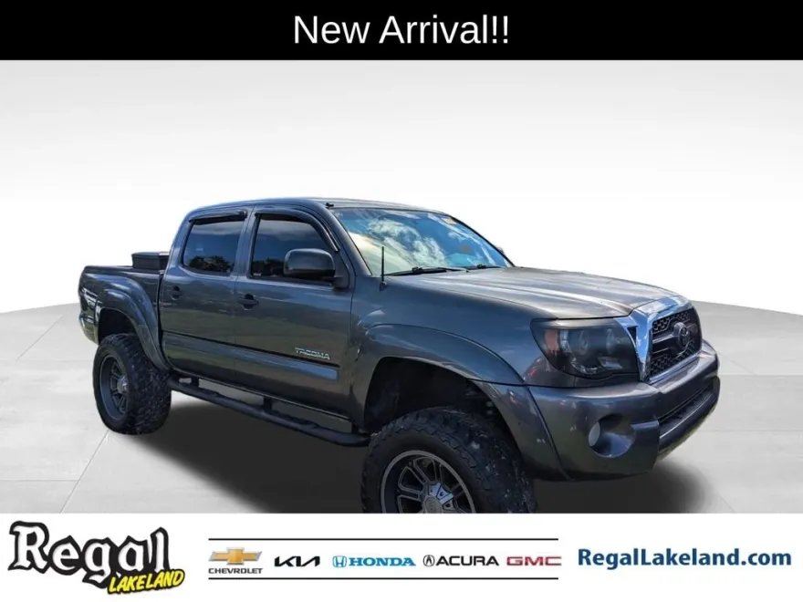 2011 Toyota Tacoma Base V6 photo 1