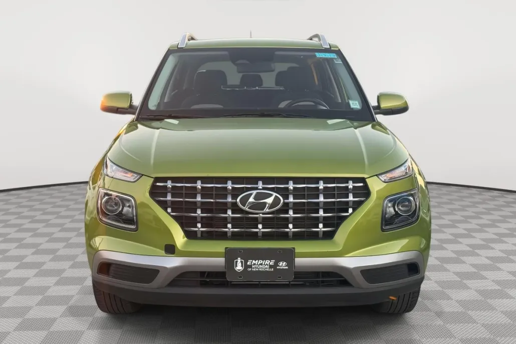 2023 Hyundai Venue SEL photo 1