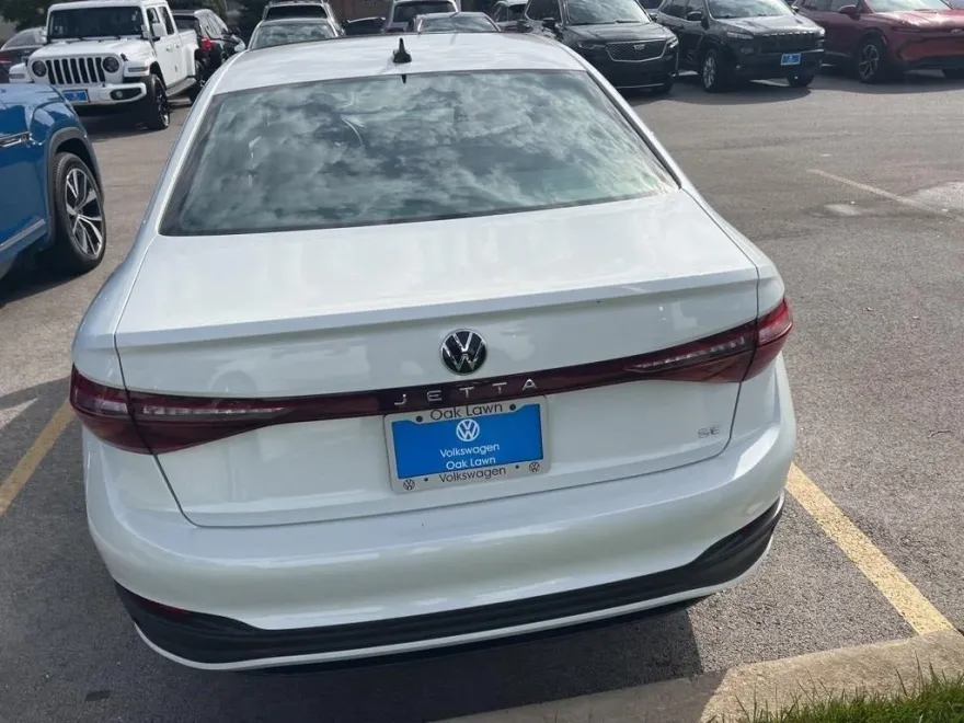 2025 Volkswagen Jetta 1.5T SE photo 1