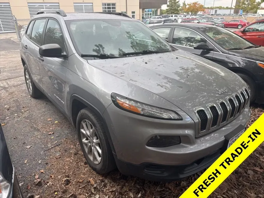 2016 Jeep Cherokee Sport photo 1