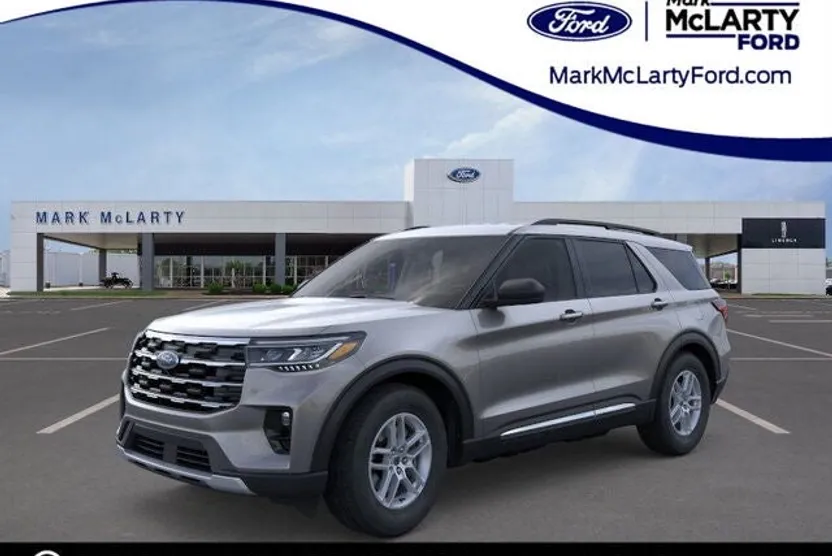 2025 Ford Explorer photo 1