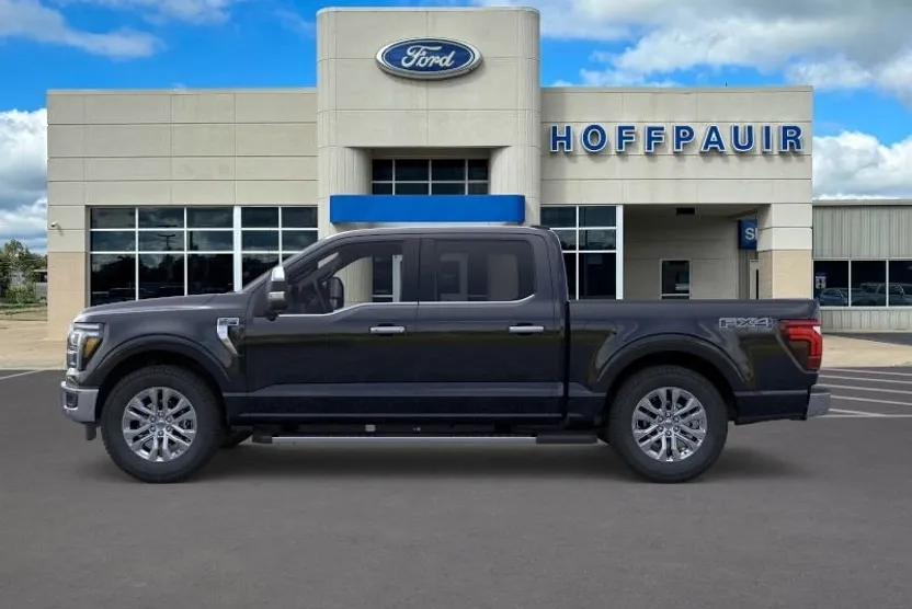 2025 Ford F-150 Lariat photo 1