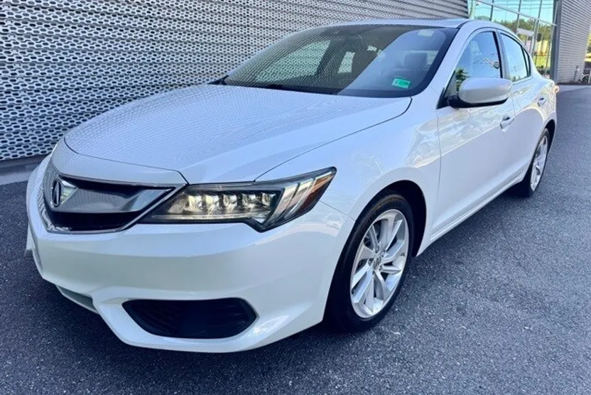 2018 Acura ILX Premium photo 1