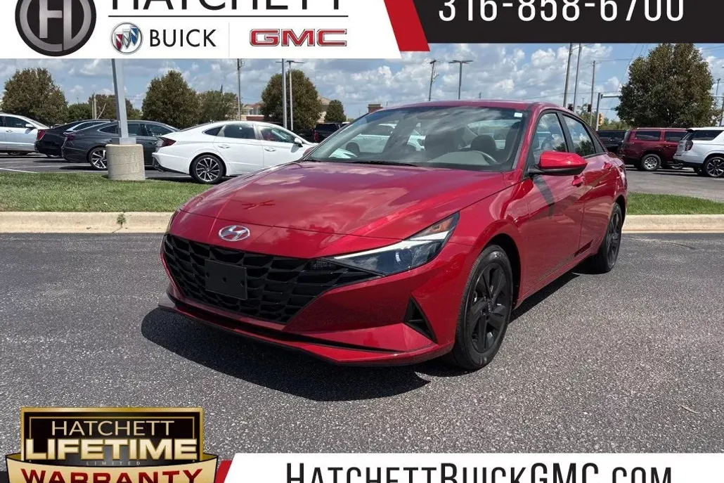 2023 Hyundai Elantra SEL Convenience photo 1