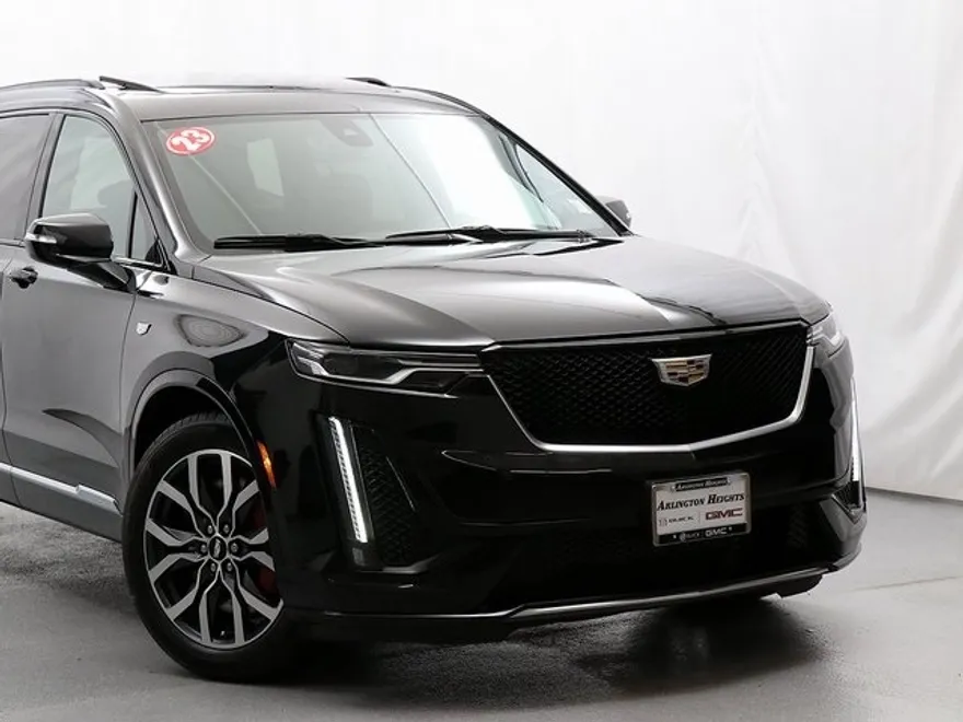 2023 Cadillac XT6 Sport photo 1
