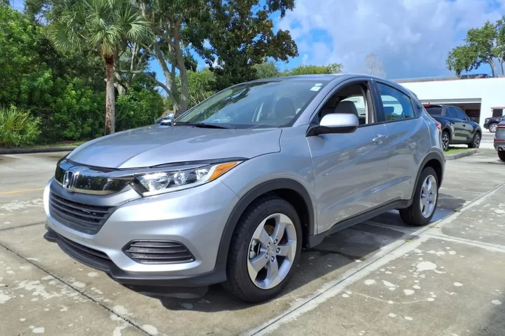 2022 Honda HR-V LX photo 1