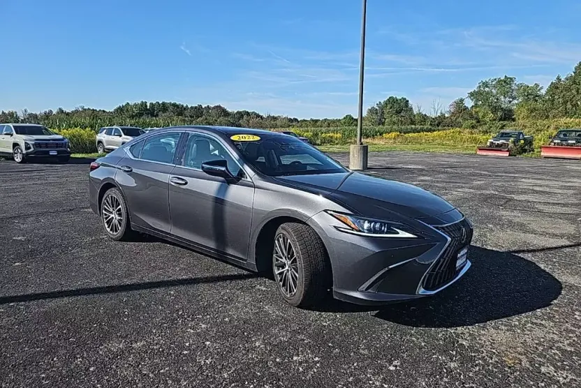 2022 Lexus ES 350 photo 1