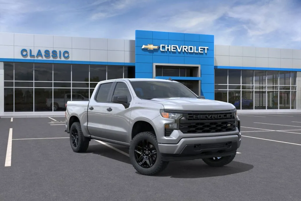 2025 Chevrolet Silverado 1500 Custom photo 1
