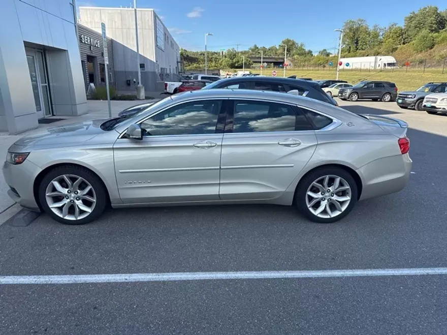 2014 Chevrolet Impala 2LT photo 1