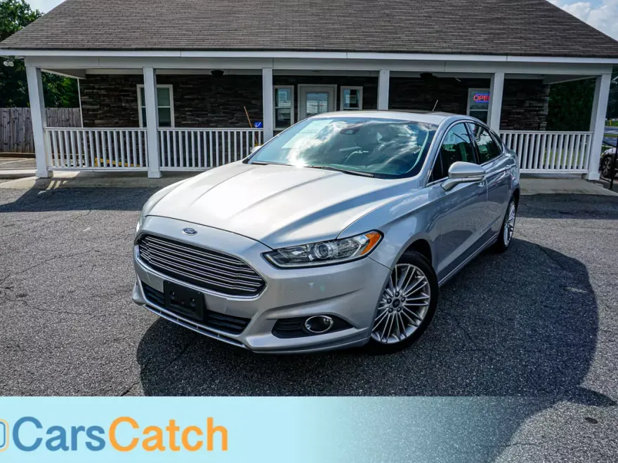 2016 Ford Fusion SE photo 1