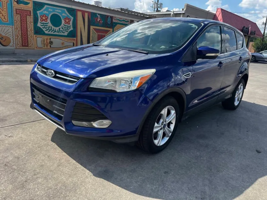2013 Ford Escape SEL photo 1