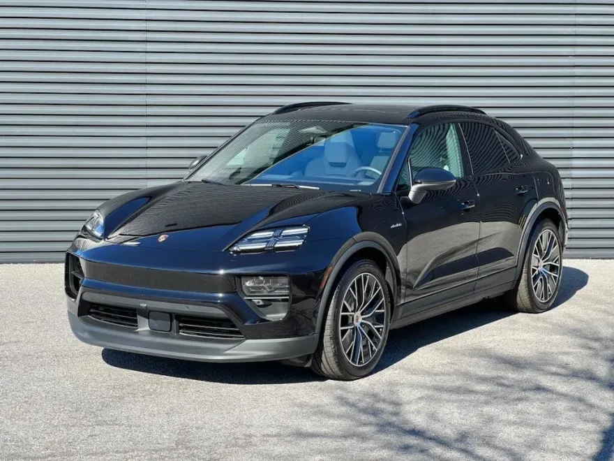 2024 Porsche Macan Electric 4 photo 1