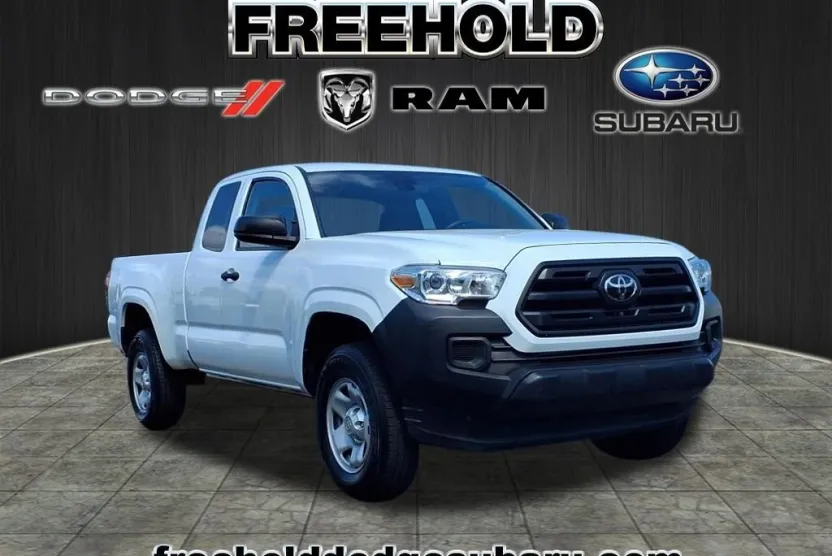 2019 Toyota Tacoma SR Access Cab photo 1