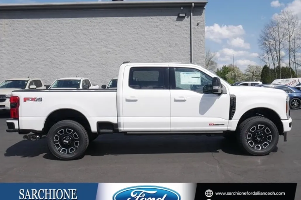 2025 Ford F-350 photo 1