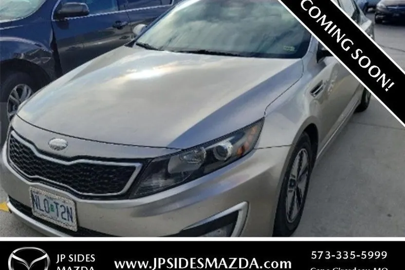 2013 Kia Optima LX photo 1