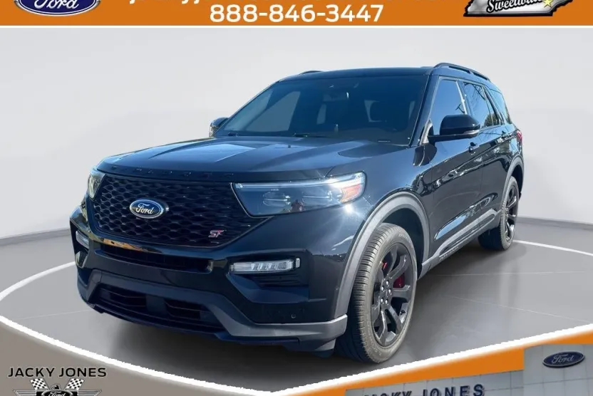2023 Ford Explorer ST photo 1
