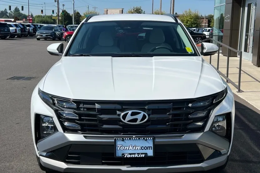 2025 Hyundai Tucson SEL photo 1