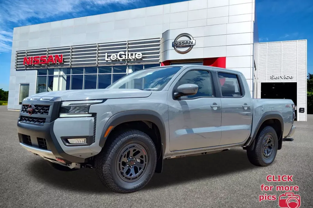 2025 Nissan Frontier PRO-4X photo 1