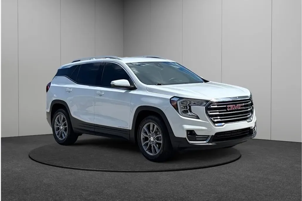 2024 Gmc Terrain SLT photo 1