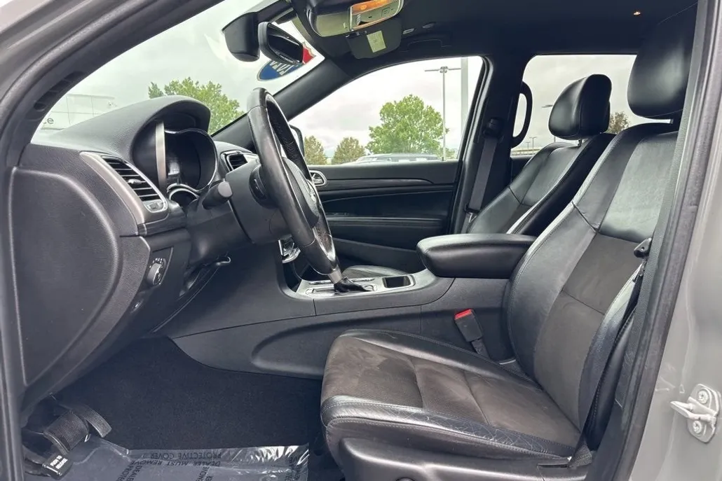 2020 Jeep Grand Cherokee Altitude photo 1