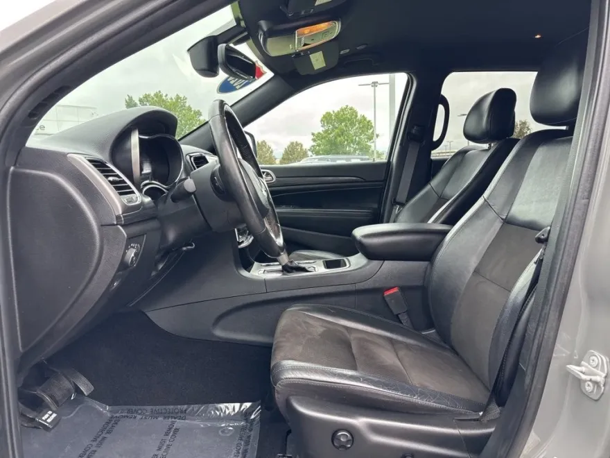 2020 Jeep Grand Cherokee Altitude photo 1