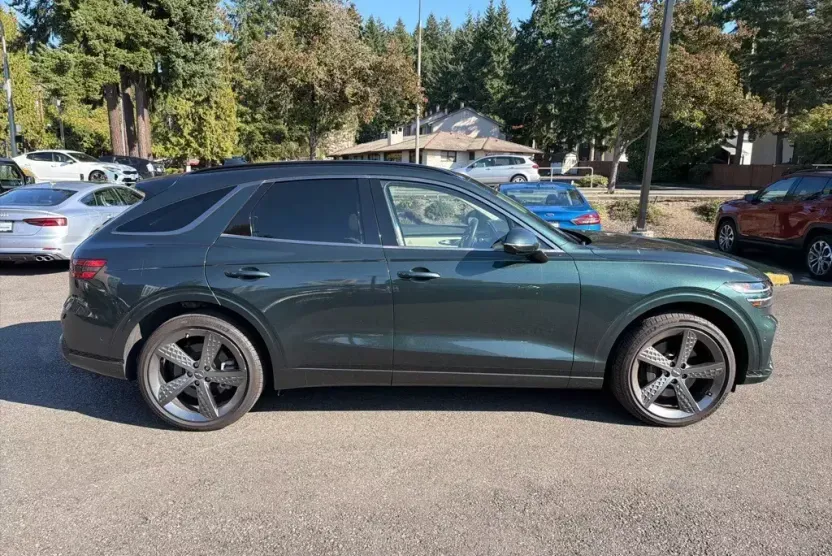 2022 Genesis GV70 3.5T Sport photo 1