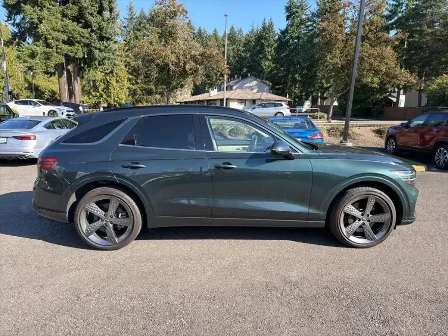 2022 Genesis GV70 3.5T Sport photo 1