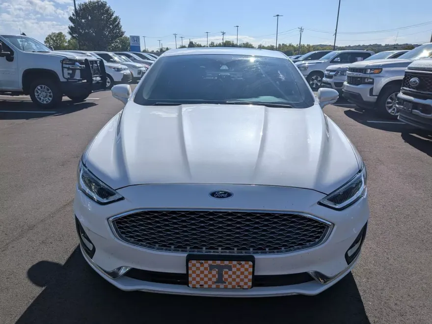 2019 Ford Fusion Hybrid Titanium photo 1
