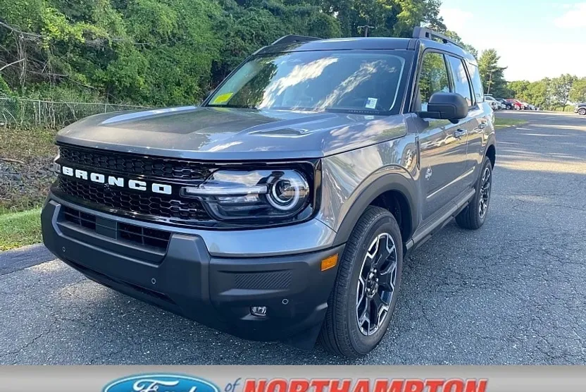 2025 Ford Bronco Sport Outer Banks photo 1