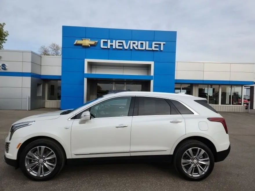2024 Cadillac XT5 Premium Luxury photo 1