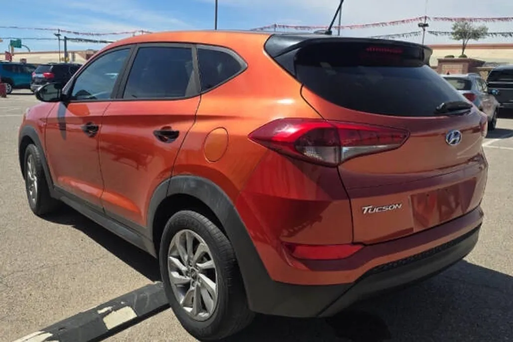 2016 Hyundai Tucson SE photo 1