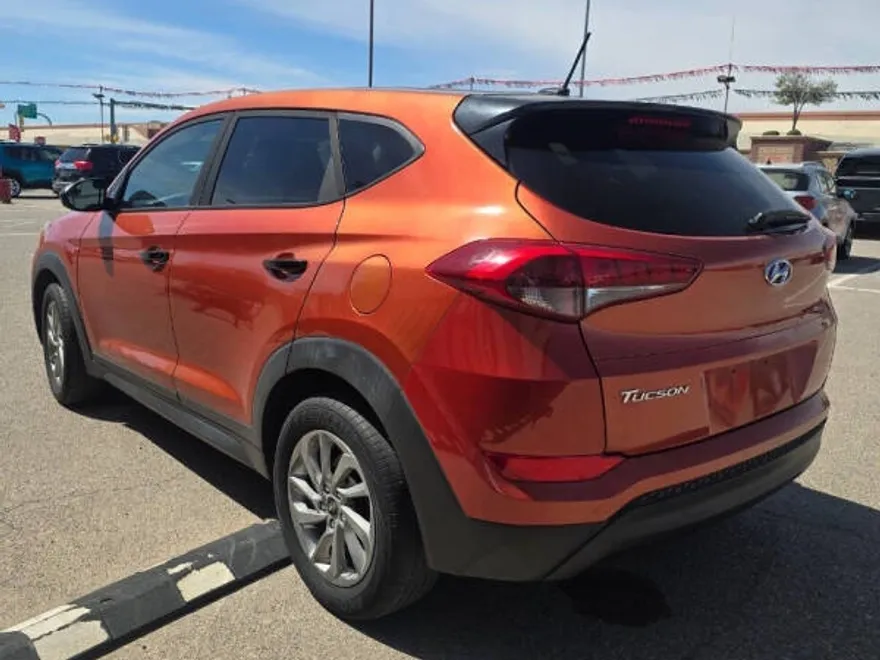 2016 Hyundai Tucson SE photo 1