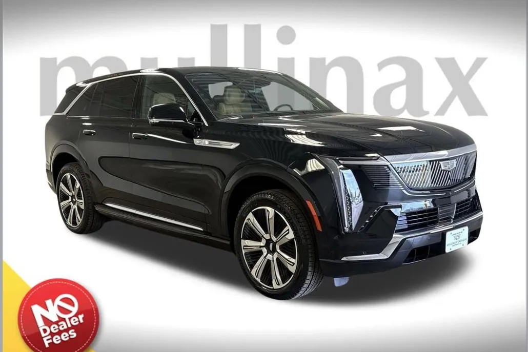 2025 Cadillac Escalade IQ Luxury photo 1