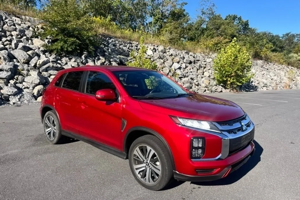 2022 Mitsubishi Outlander Sport SE photo 1
