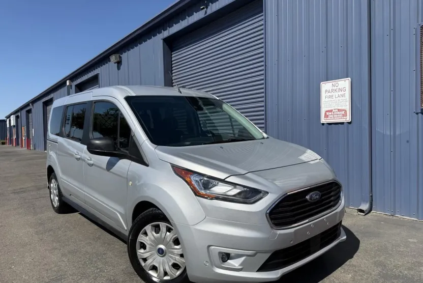 2022 Ford Transit Connect Wagon XLT photo 1